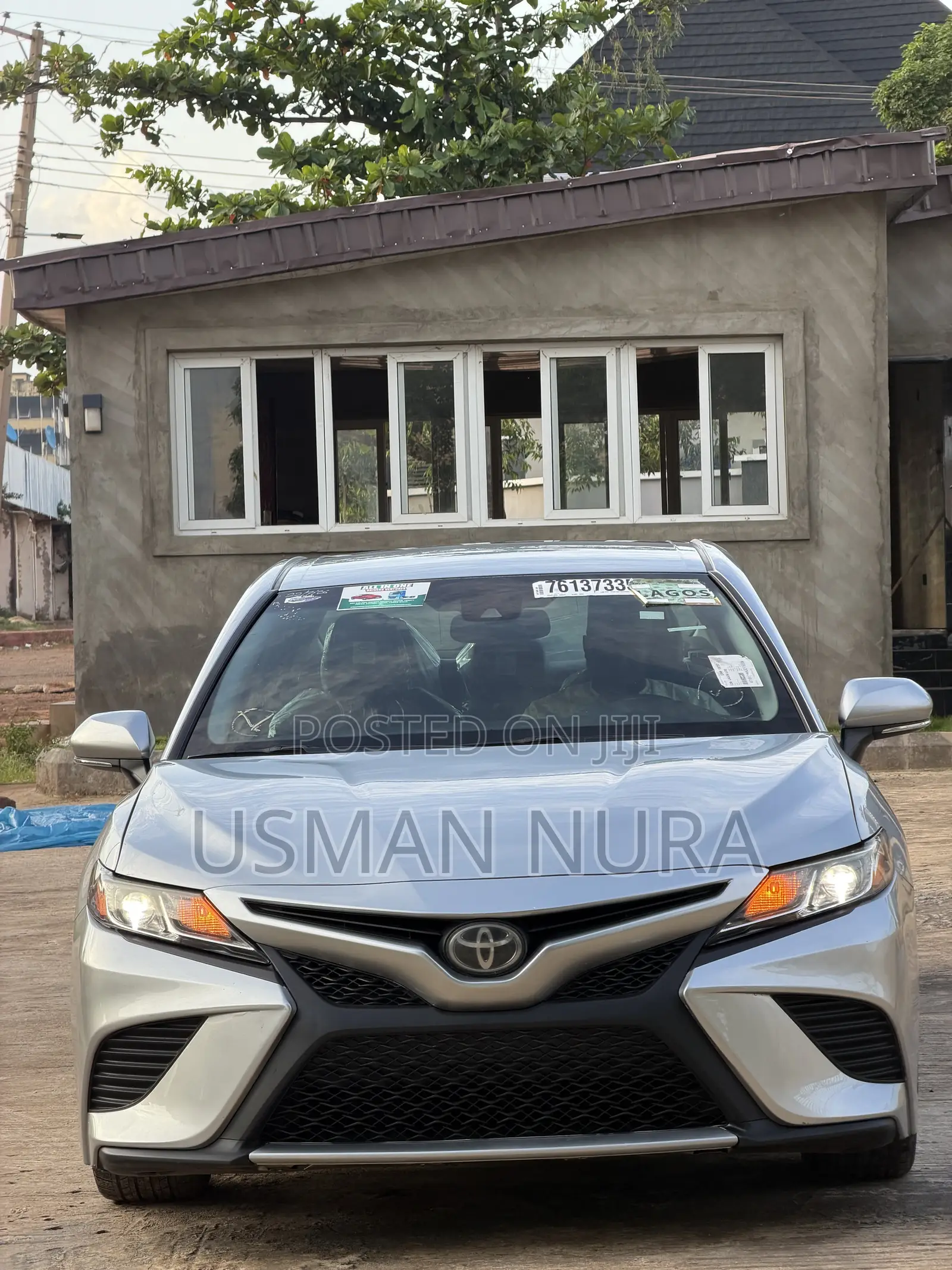 Toyota Camry 2019 Silver
