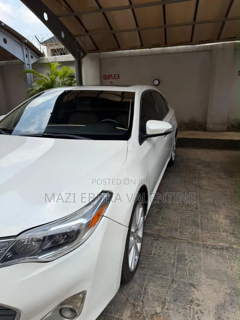 Toyota Avalon 2014 White