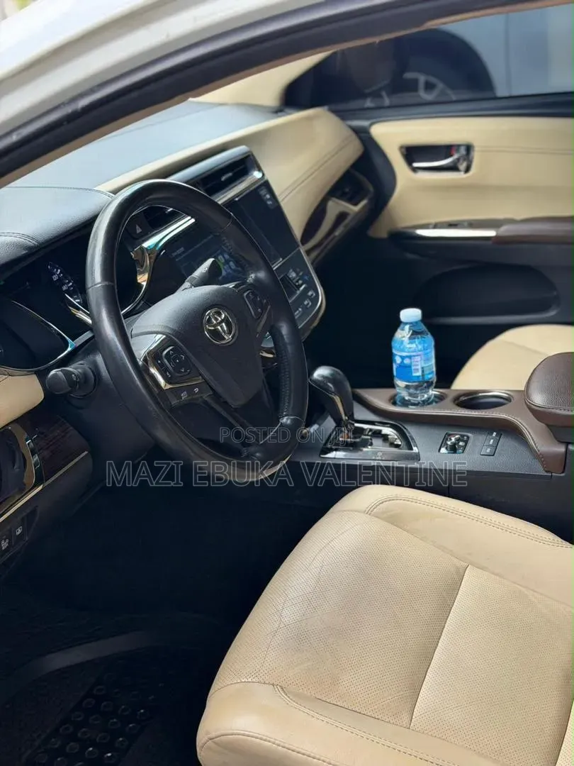 Toyota Avalon 2014 White