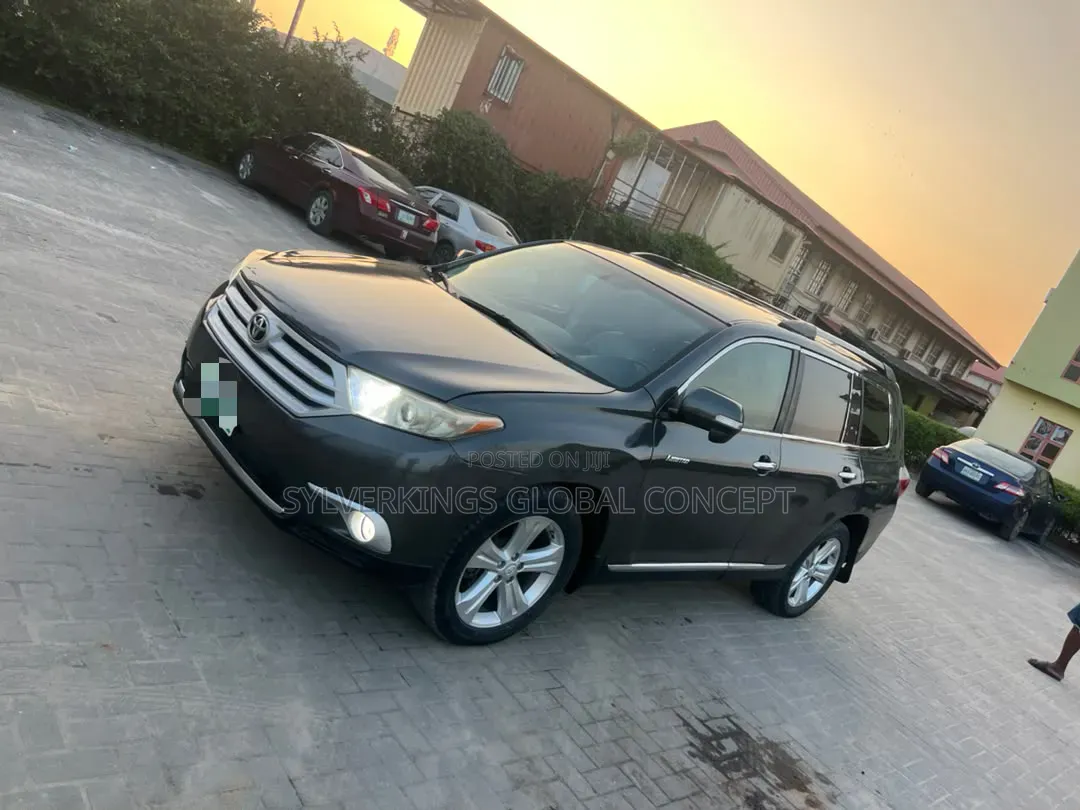 Toyota Highlander 2011 Black