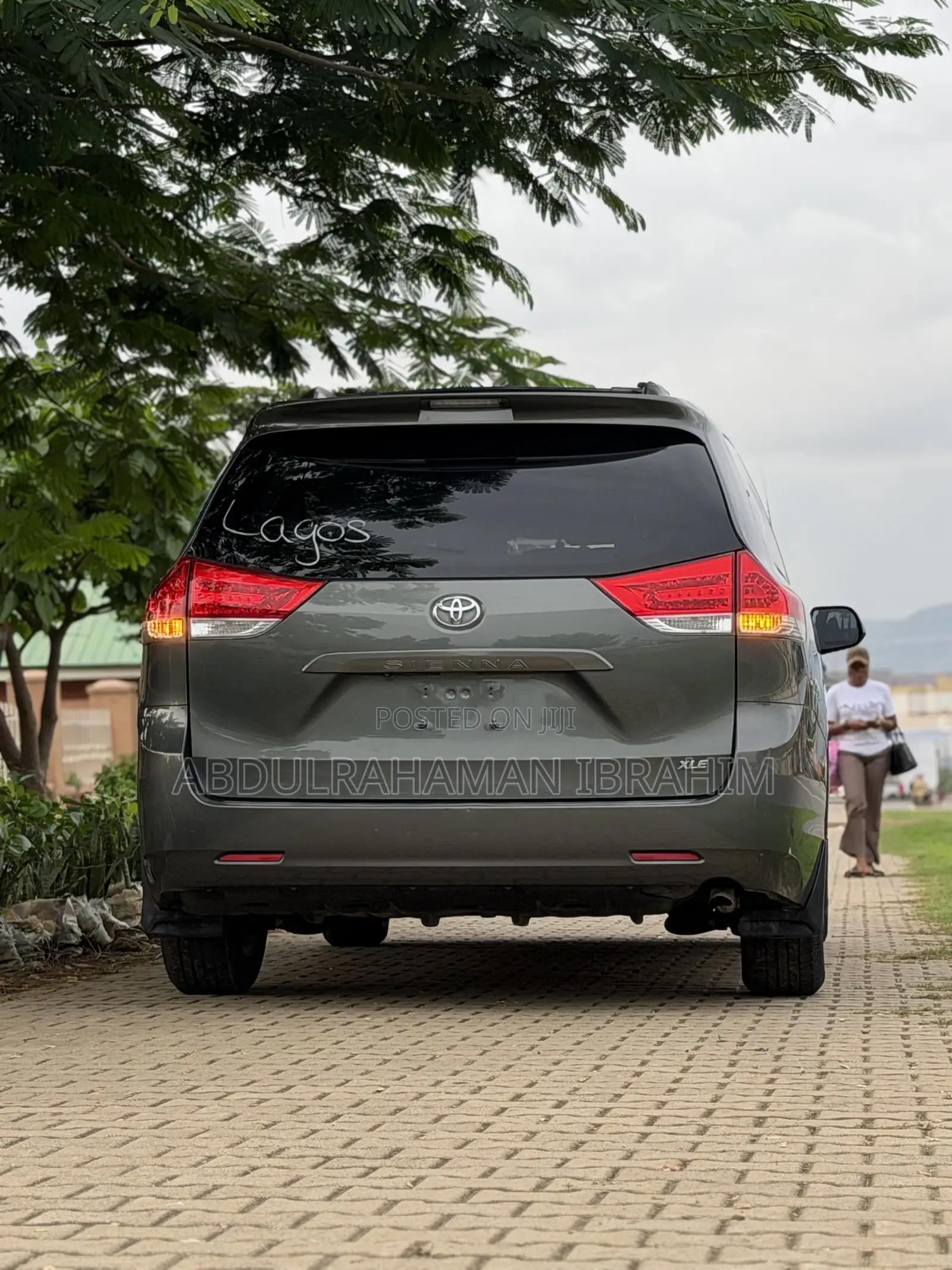Toyota Sienna 2013 Gray