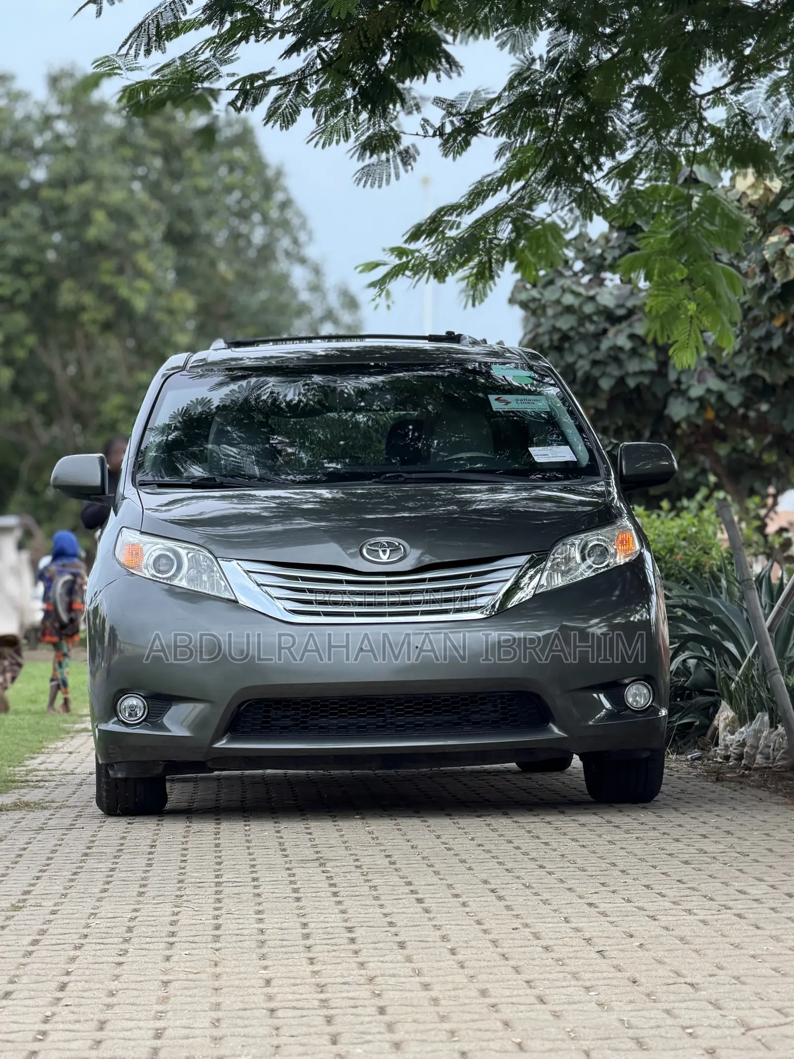 Toyota Sienna 2013 Gray