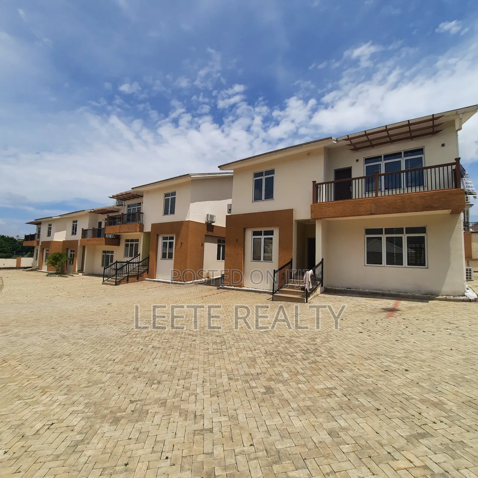 4bdrm Townhouse / Terrace in Katampe Extension for rent