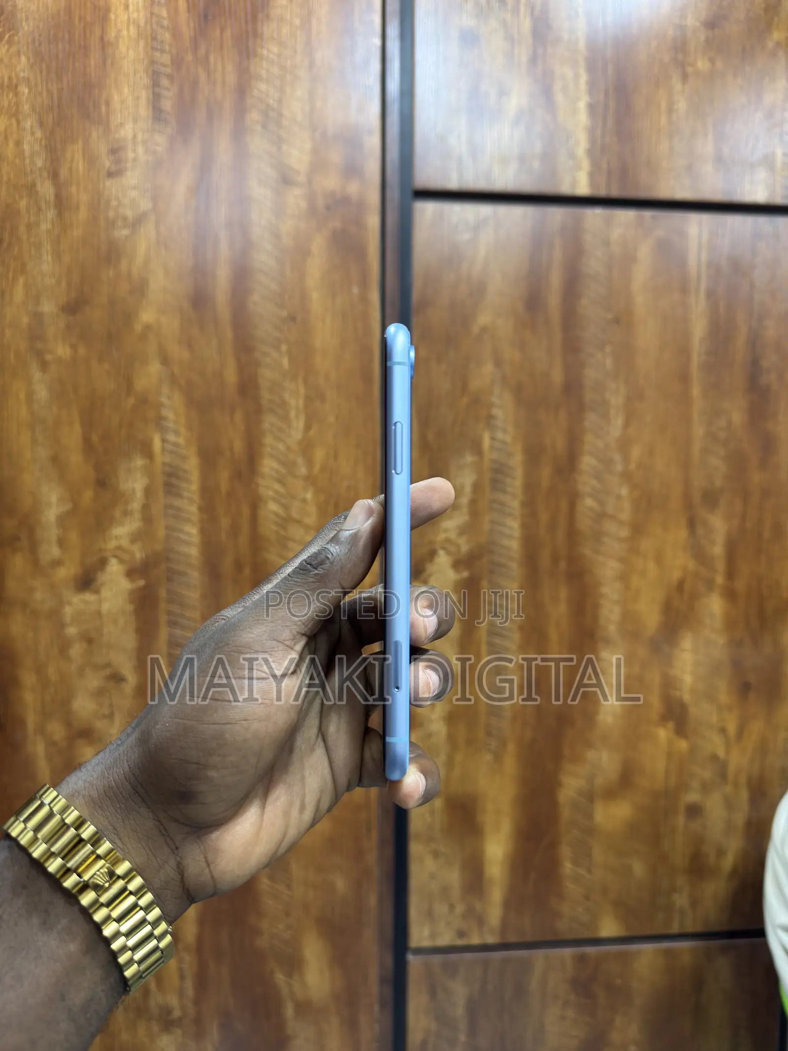 New Apple iPhone XR 64 GB Blue