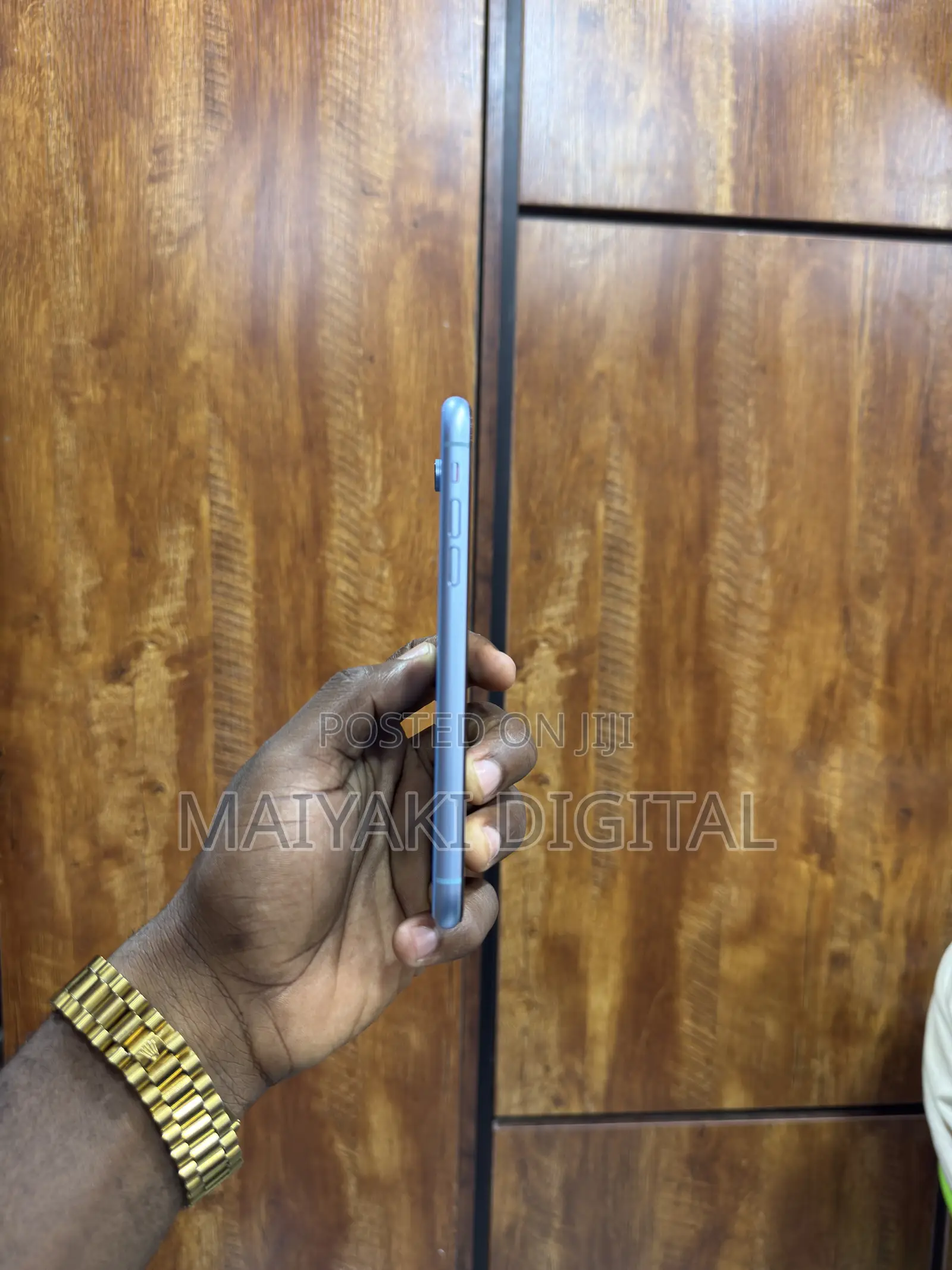 New Apple iPhone XR 64 GB Blue