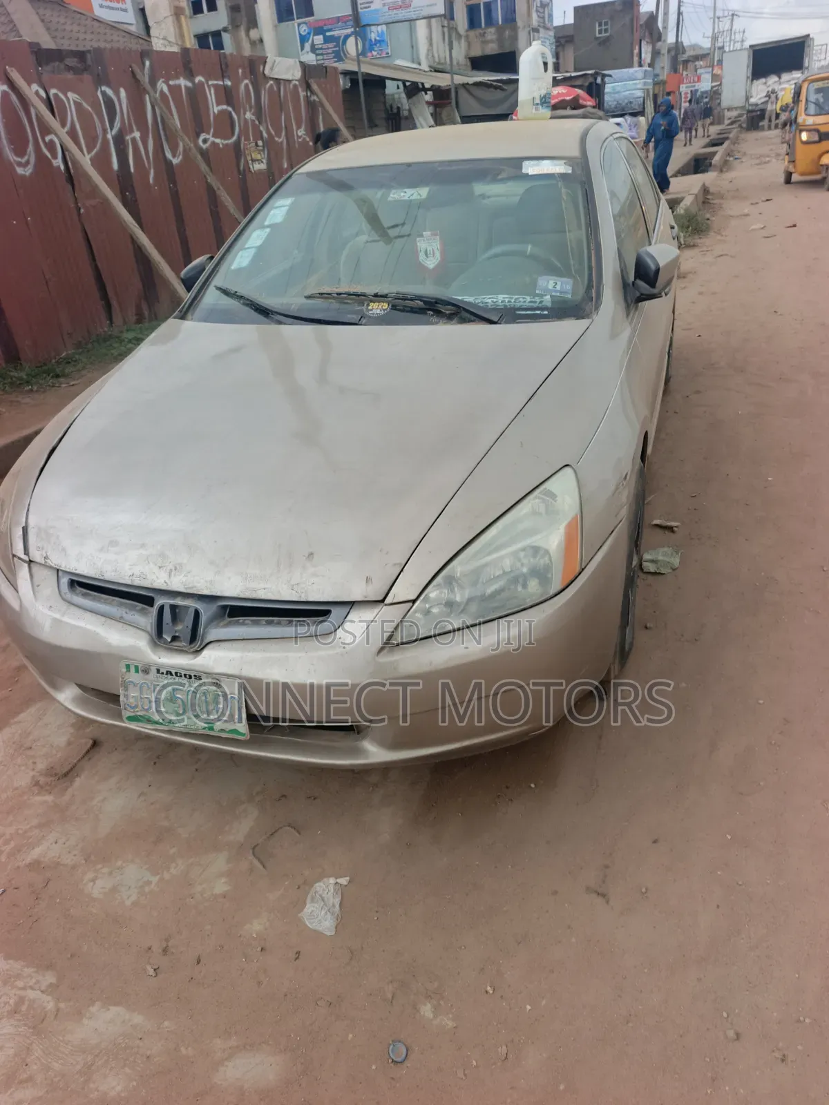 Honda Accord 2004 Gold
