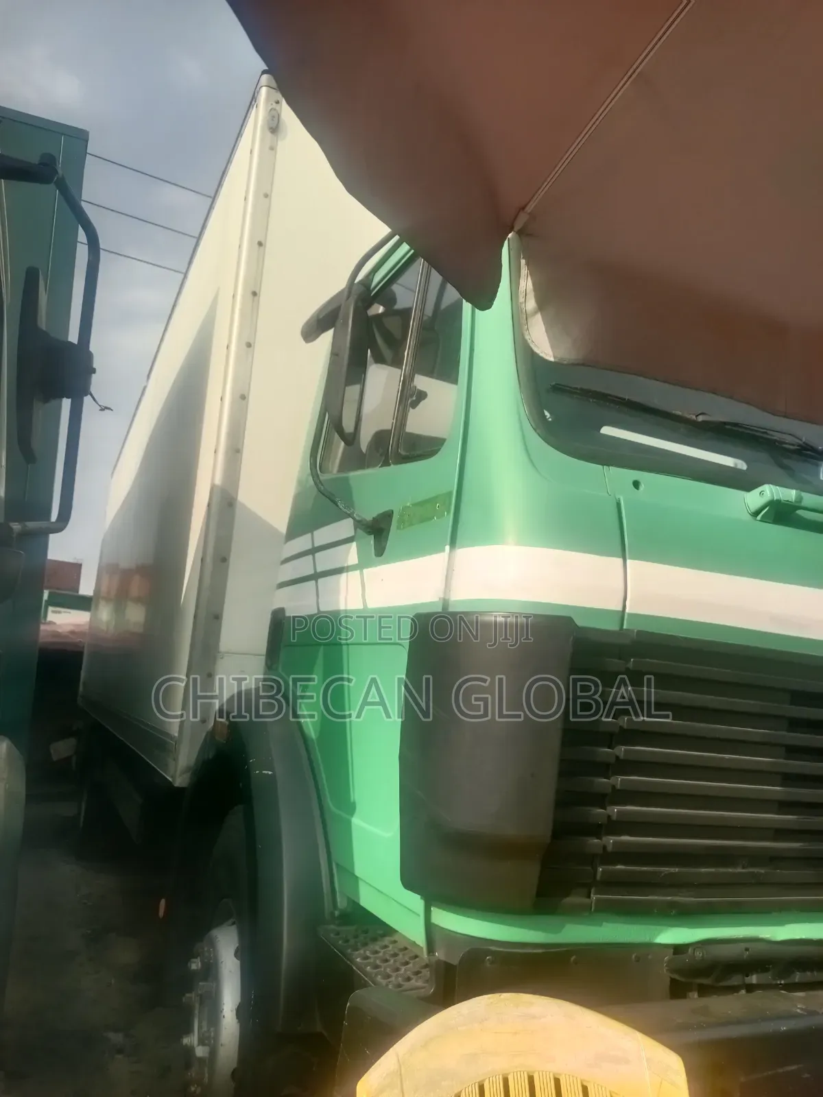 1820 Mercedes Benz Truck (Foreign Used)