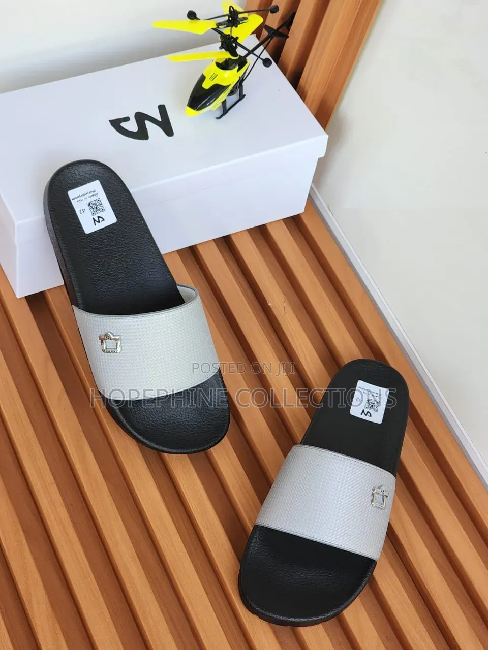 Luxury Palm Slippers for Men – Stylish Comfortable