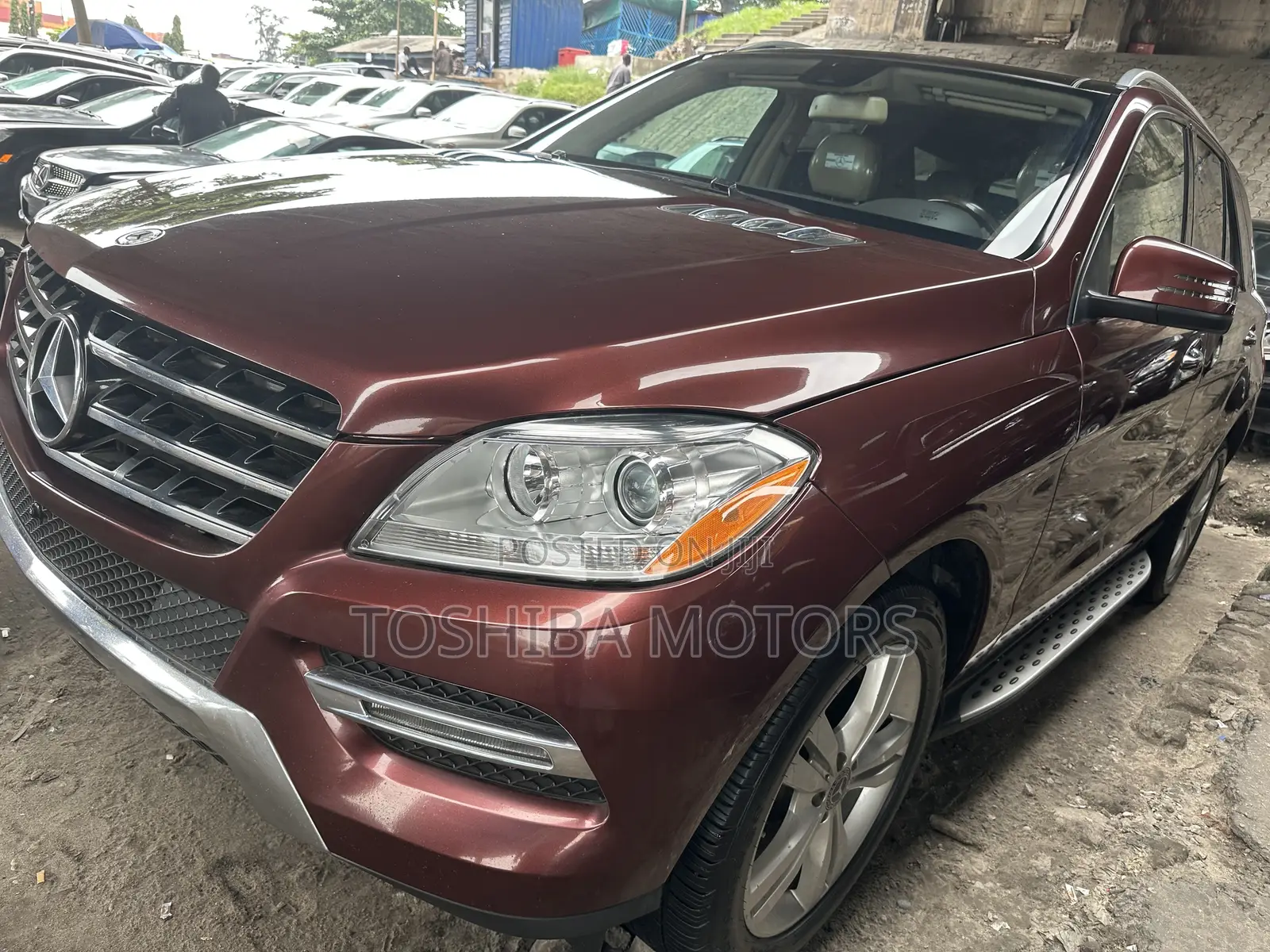Mercedes-Benz M Class ML350 4MATIC 4dr SUV AWD (3.5L 6cyl 7A) 2014 Red
