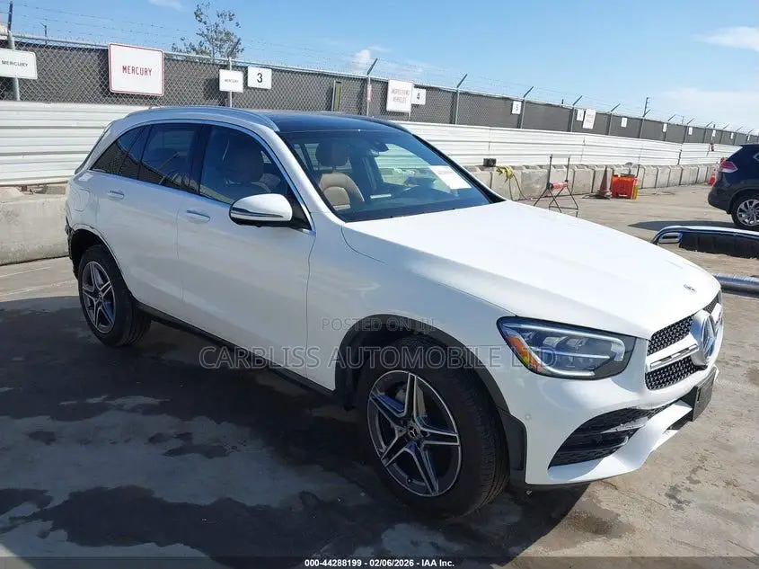 Mercedes-Benz GLC-Class 2021 White