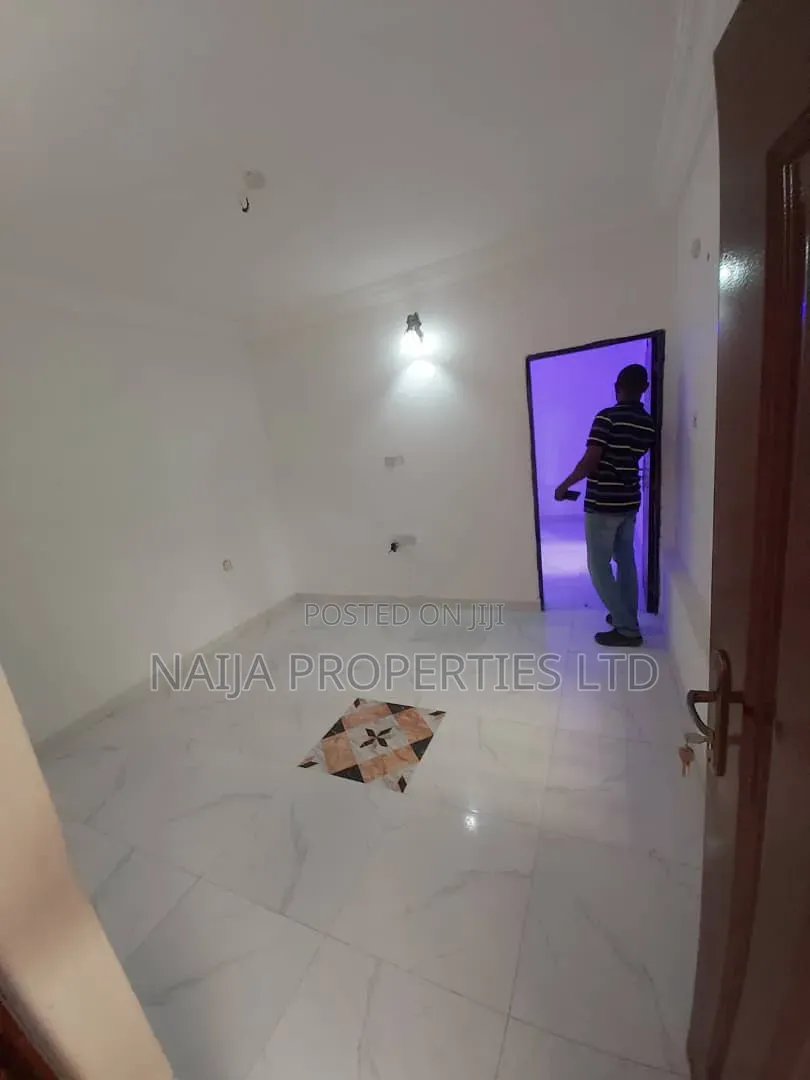 Mini Flat in Blue Apple Rd, Awoyaya for rent