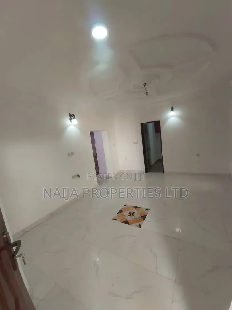 Mini Flat in Blue Apple Rd, Awoyaya for rent