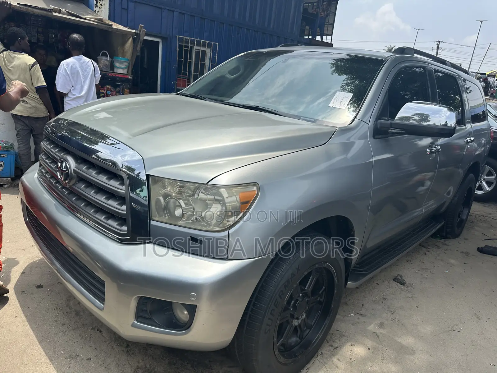 Toyota Sequoia Limited FFV 4dr SUV 4WD (5.7L 8cyl 6A) 2017 Silver