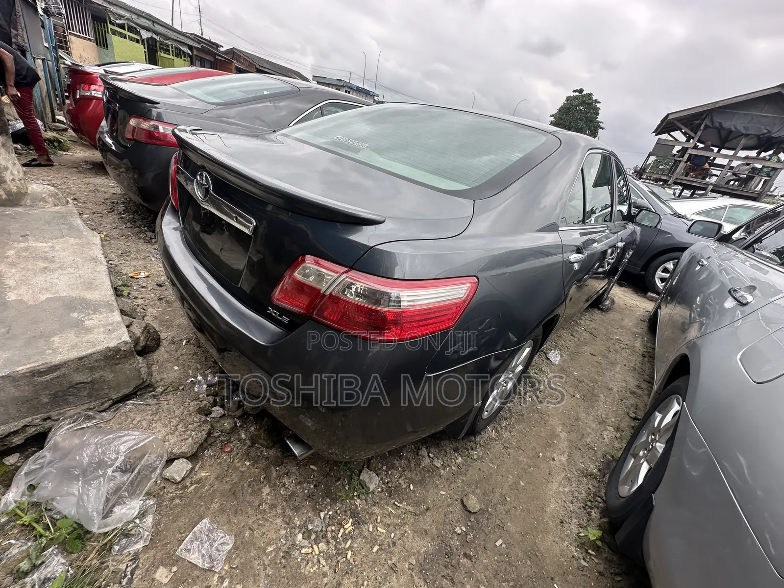 Toyota Camry LE 4dr Sedan (2.5L 4cyl 6A) 2011 Gray