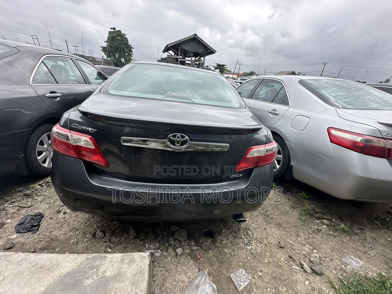 Toyota Camry LE 4dr Sedan (2.5L 4cyl 6A) 2011 Gray