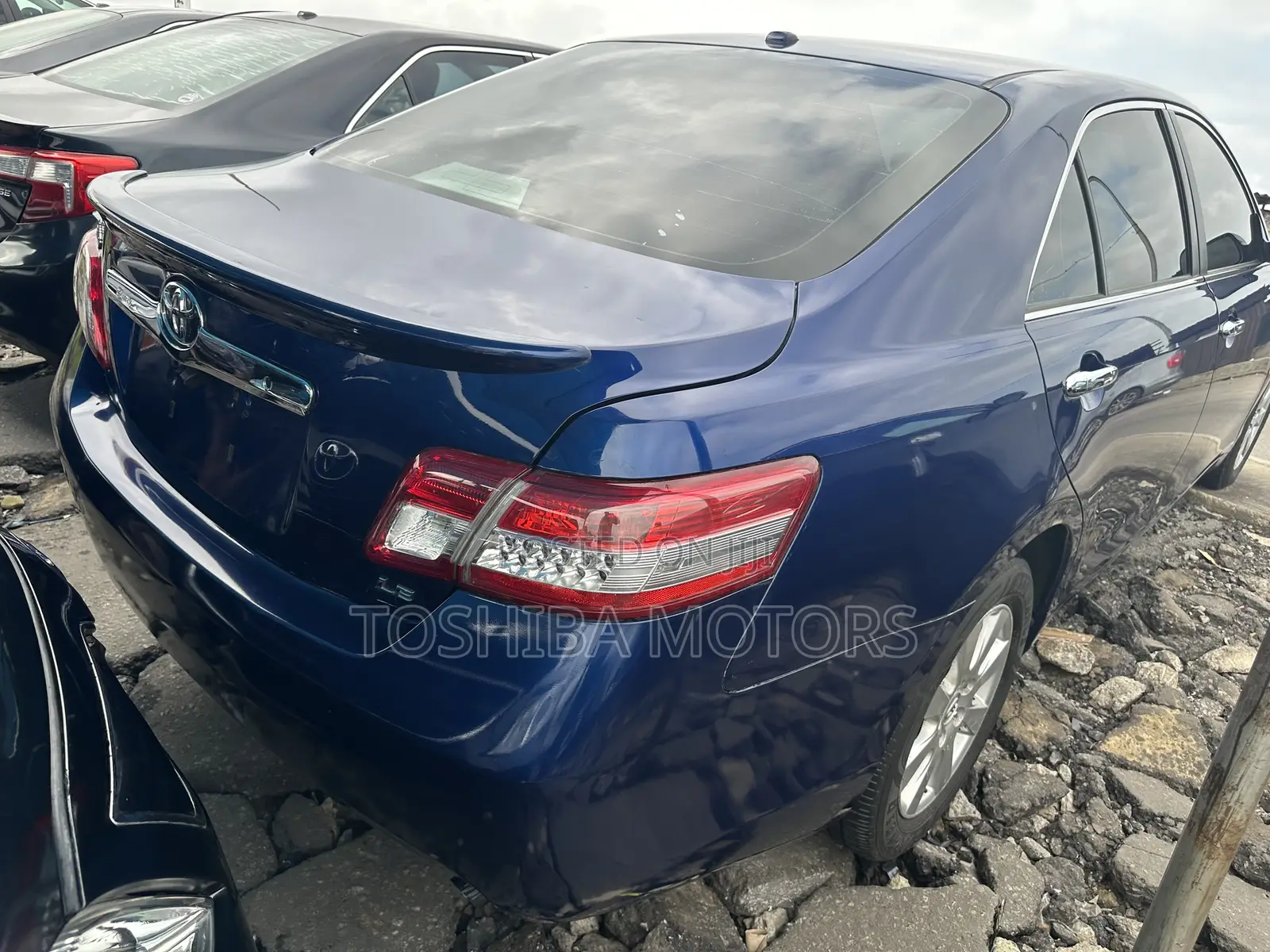 Toyota Camry 2011 Blue
