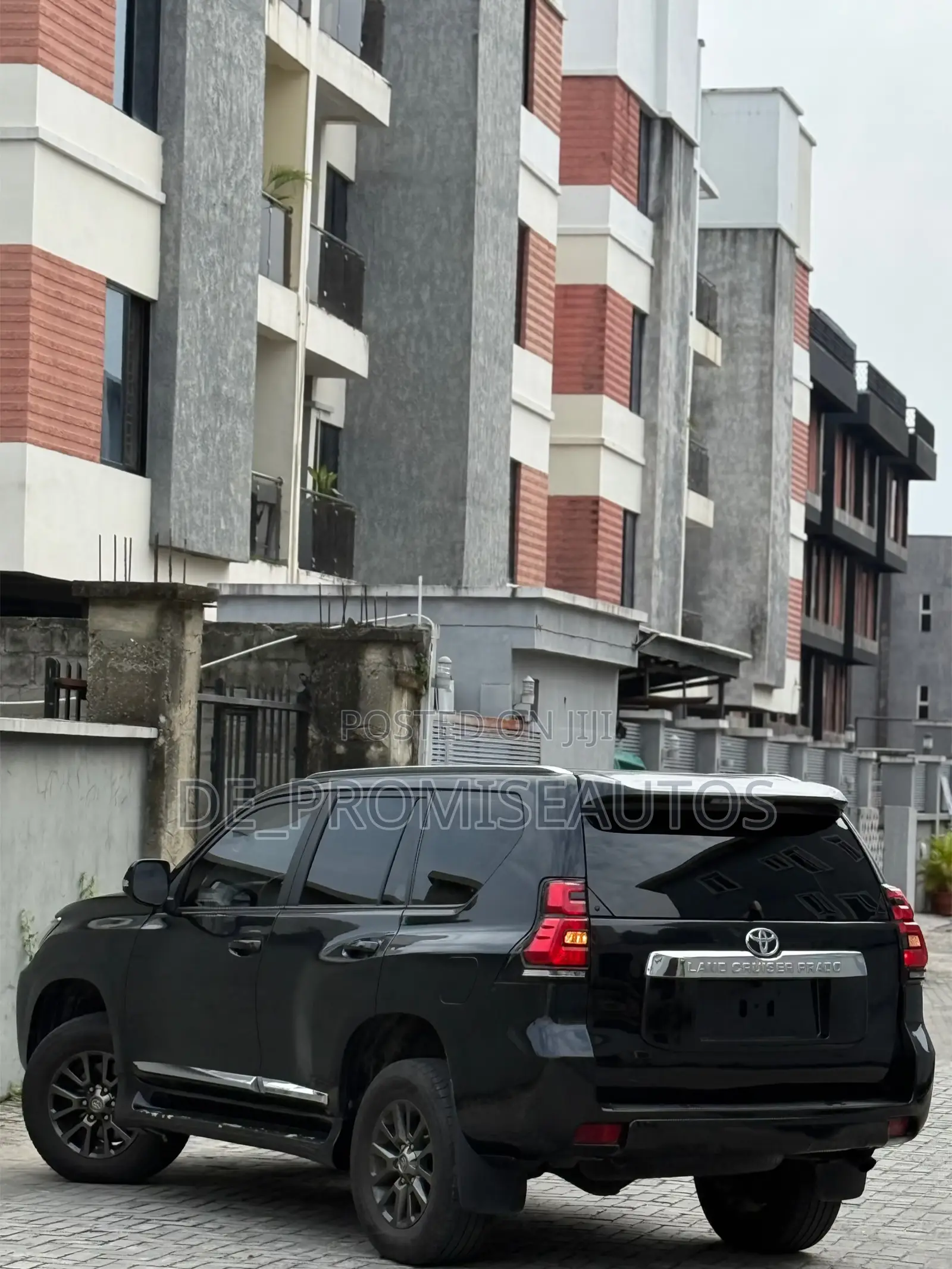 Toyota Land Cruiser Prado 2013 Black