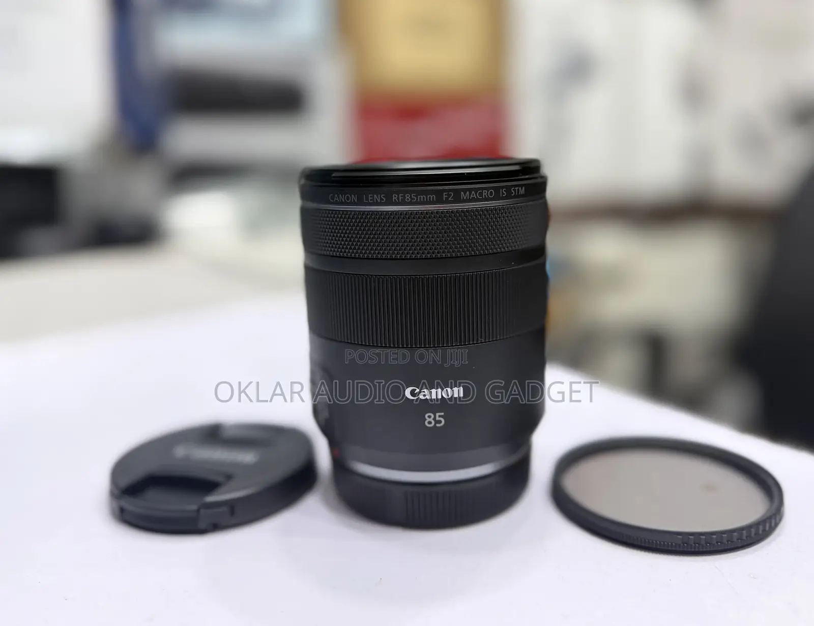 Canon Rf 85mm F2 Macro STM Lens (Neatly Used)