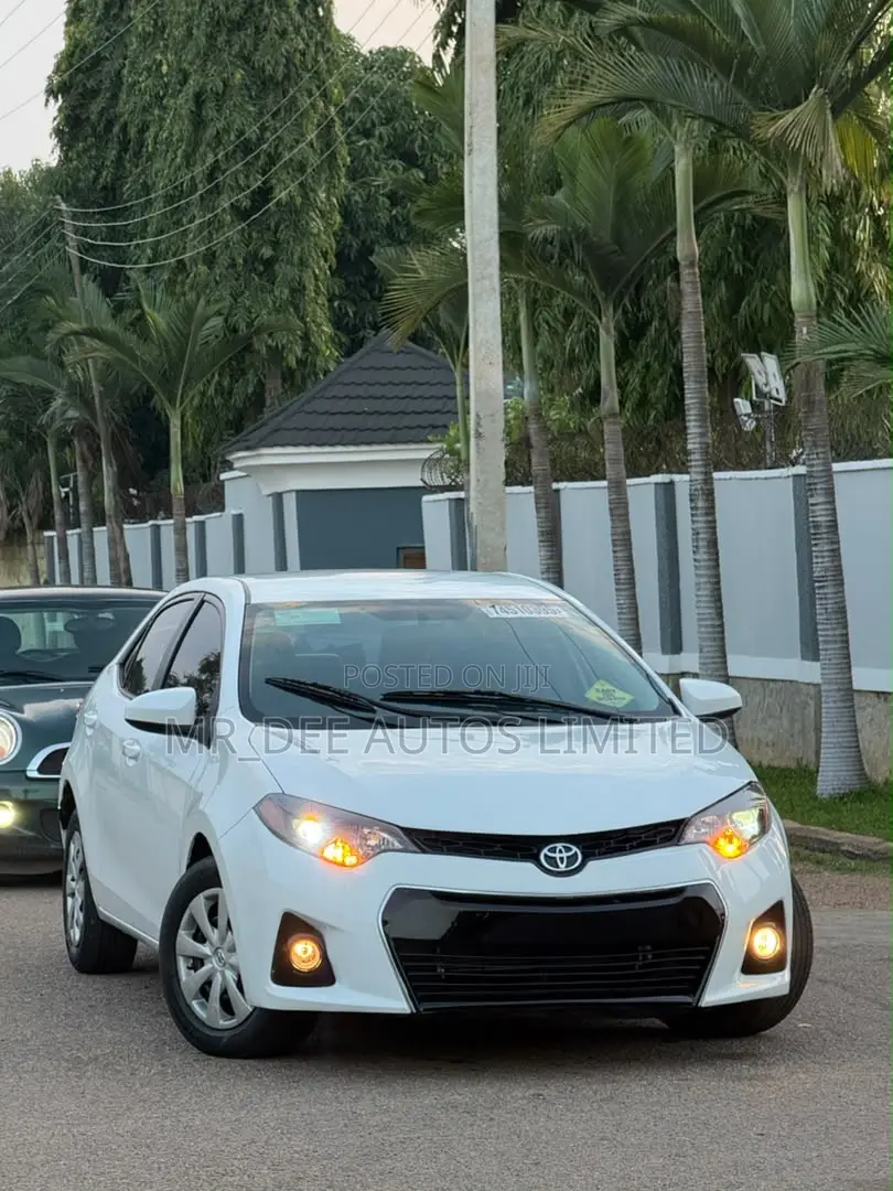 Toyota Corolla 2016 White