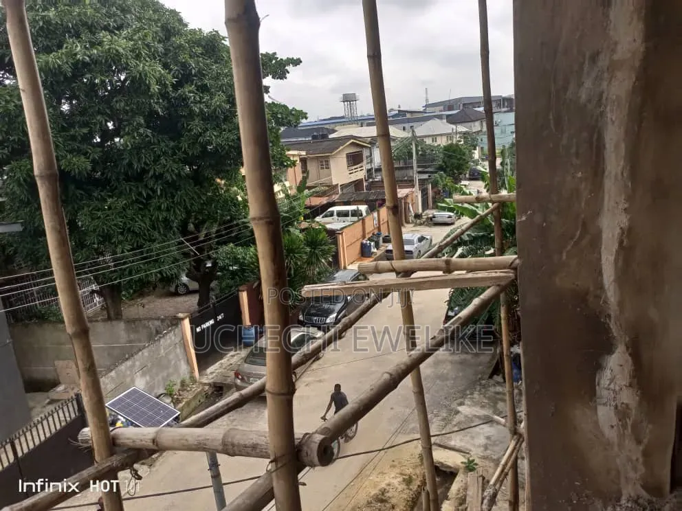 1bdrm Apartment in Onike for sale
