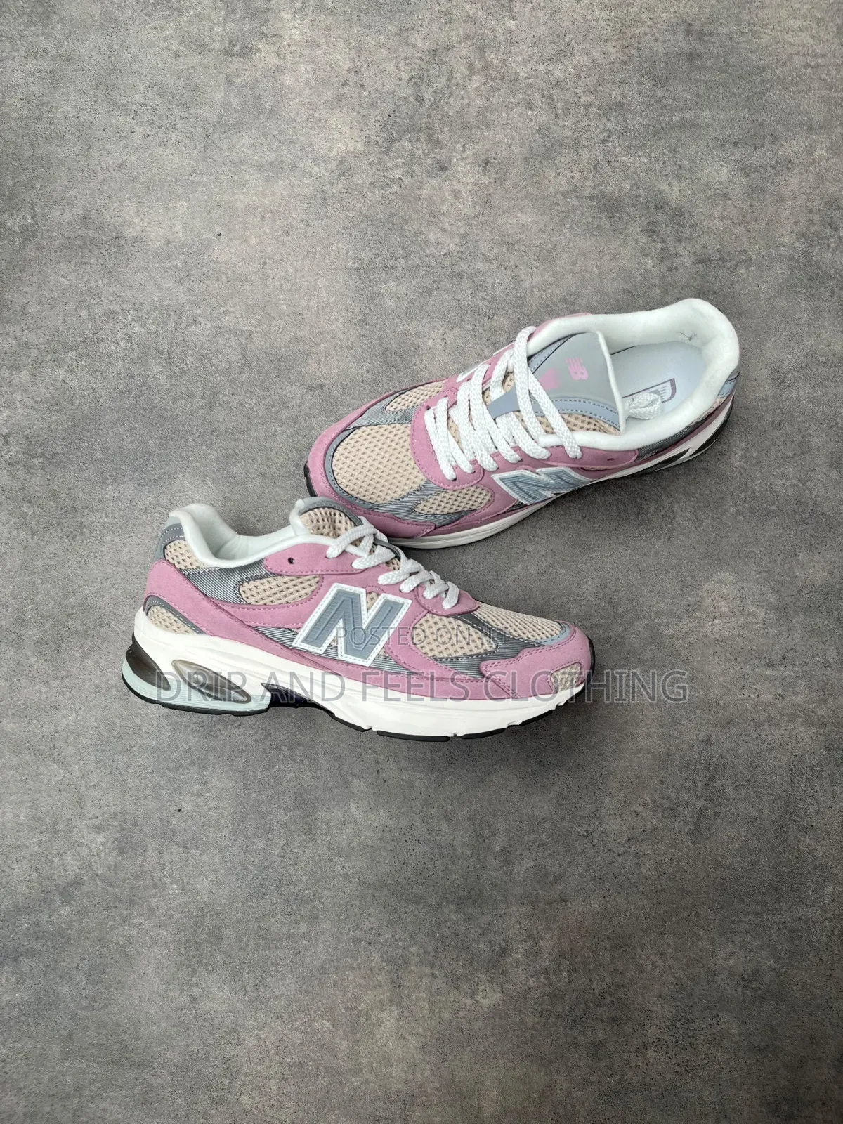 New Balance 2010 Sneakers