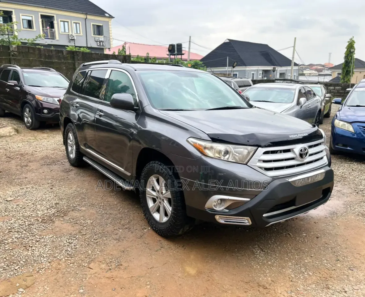 Toyota Highlander 2013 Gray