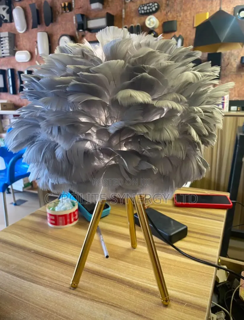 Feather Table Lamp