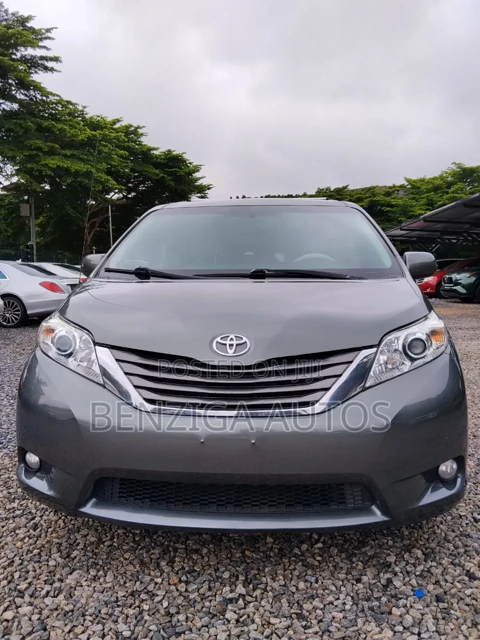 Toyota Sienna 2013 Gray