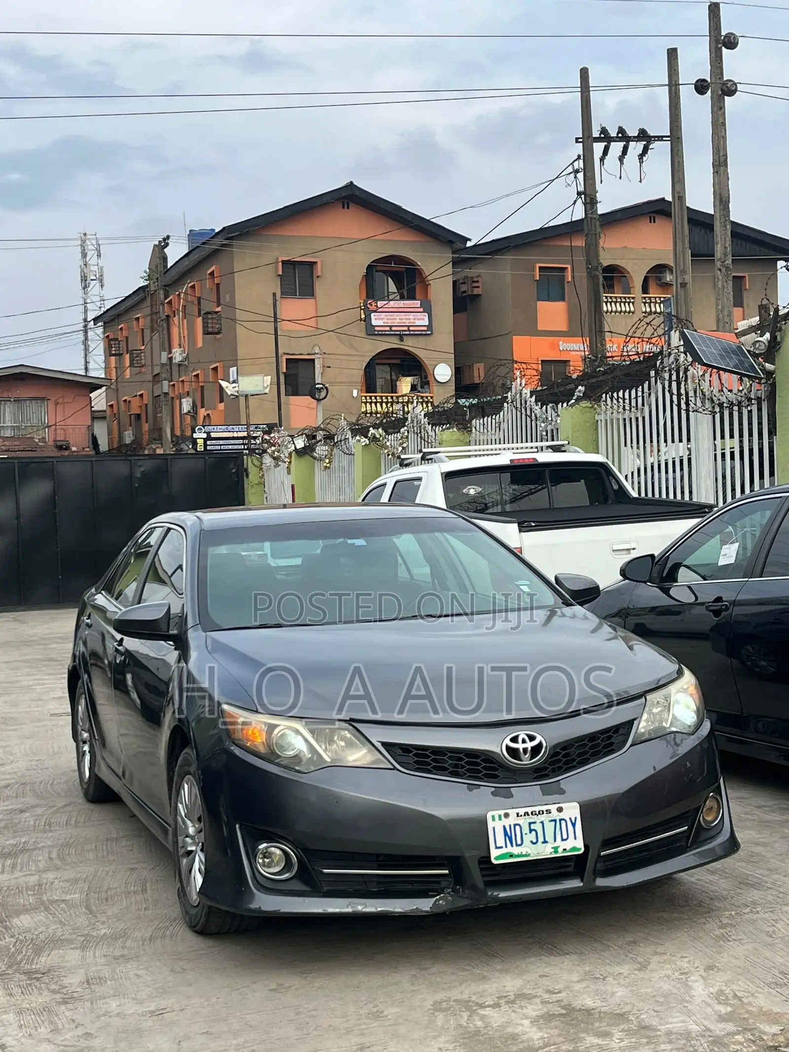 Toyota Camry SE 4dr Sedan (2.5L 4cyl 6A) 2014 Gray