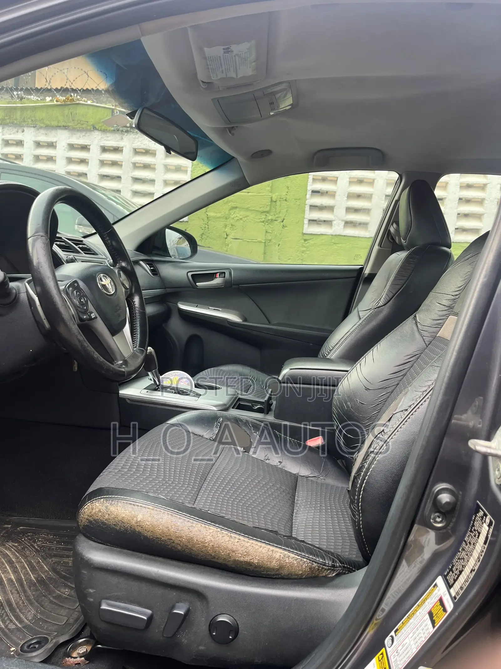 Toyota Camry SE 4dr Sedan (2.5L 4cyl 6A) 2014 Gray