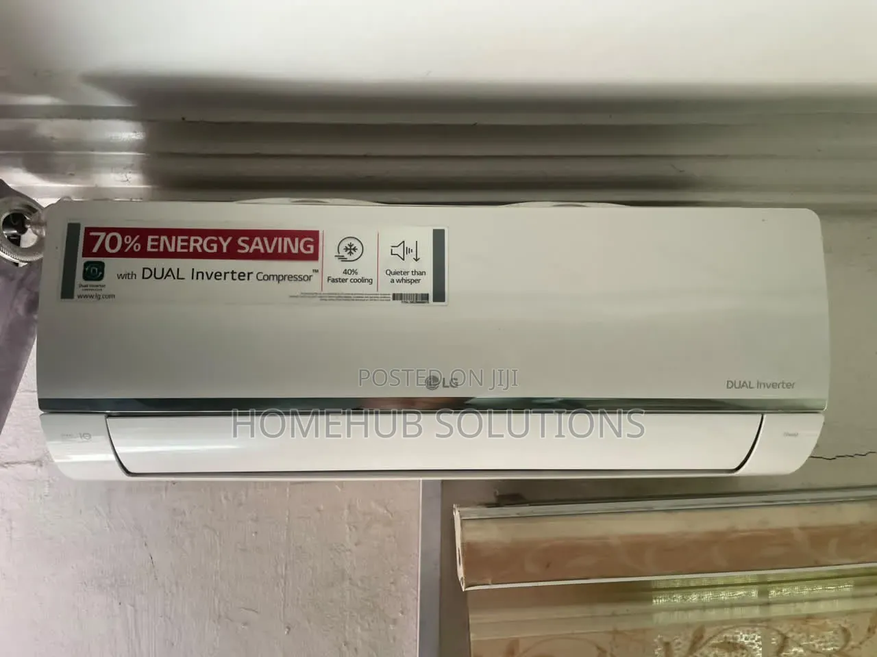 Very Clean 1.5hp LG Dual Inverter Air Conditioner