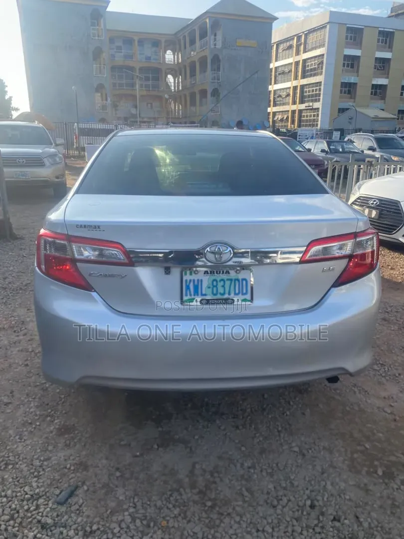 Toyota Camry 2014 Silver