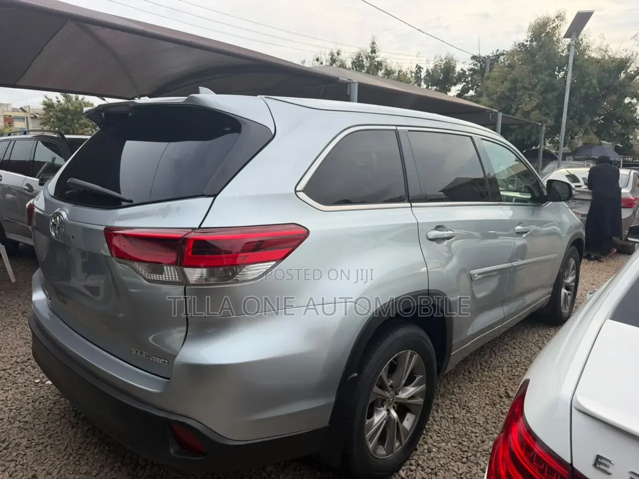 Toyota Highlander XLE 4dr SUV AWD (3.5L 6cyl 6A) 2015 Silver