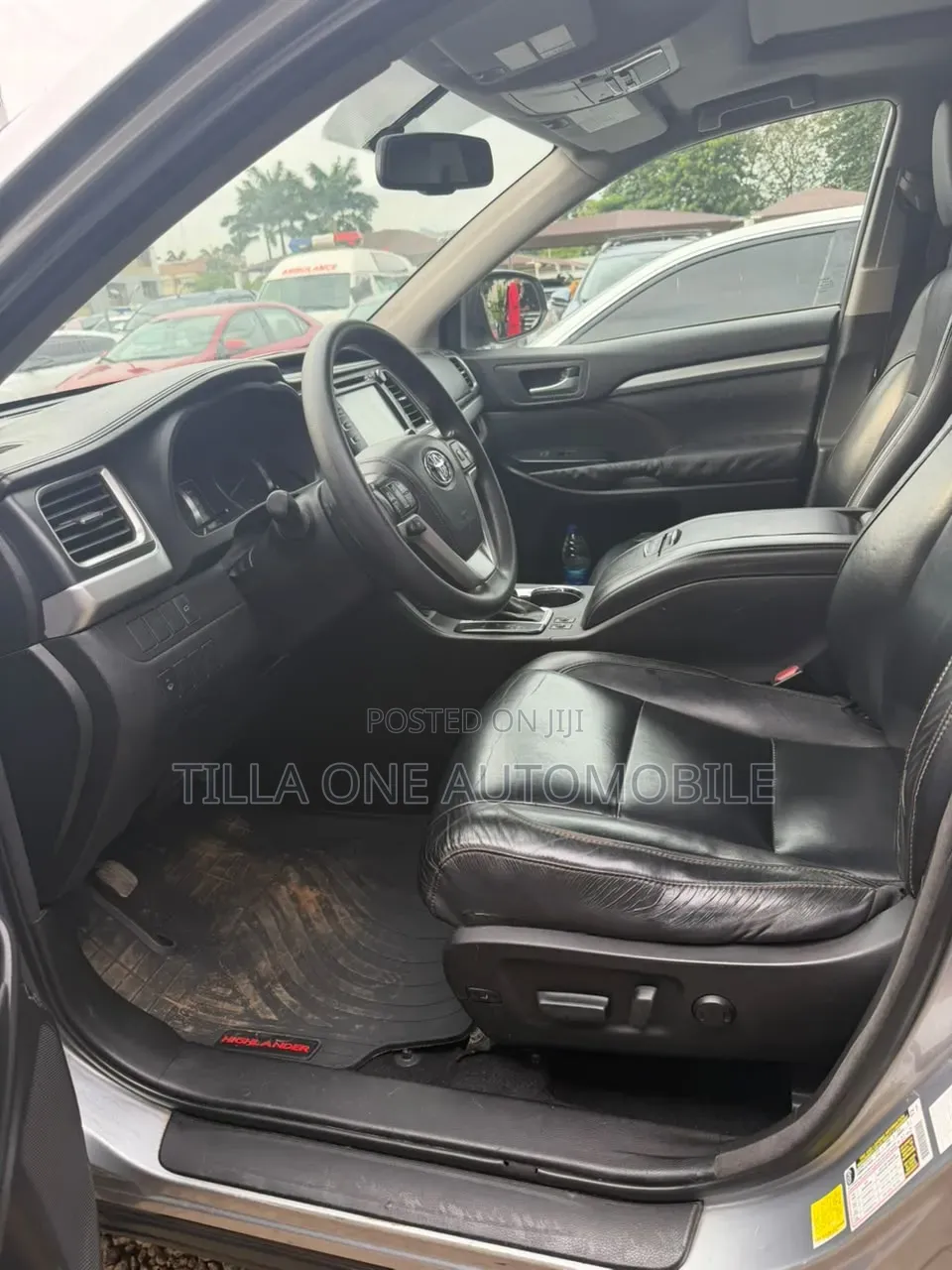 Toyota Highlander XLE 4dr SUV AWD (3.5L 6cyl 6A) 2015 Silver