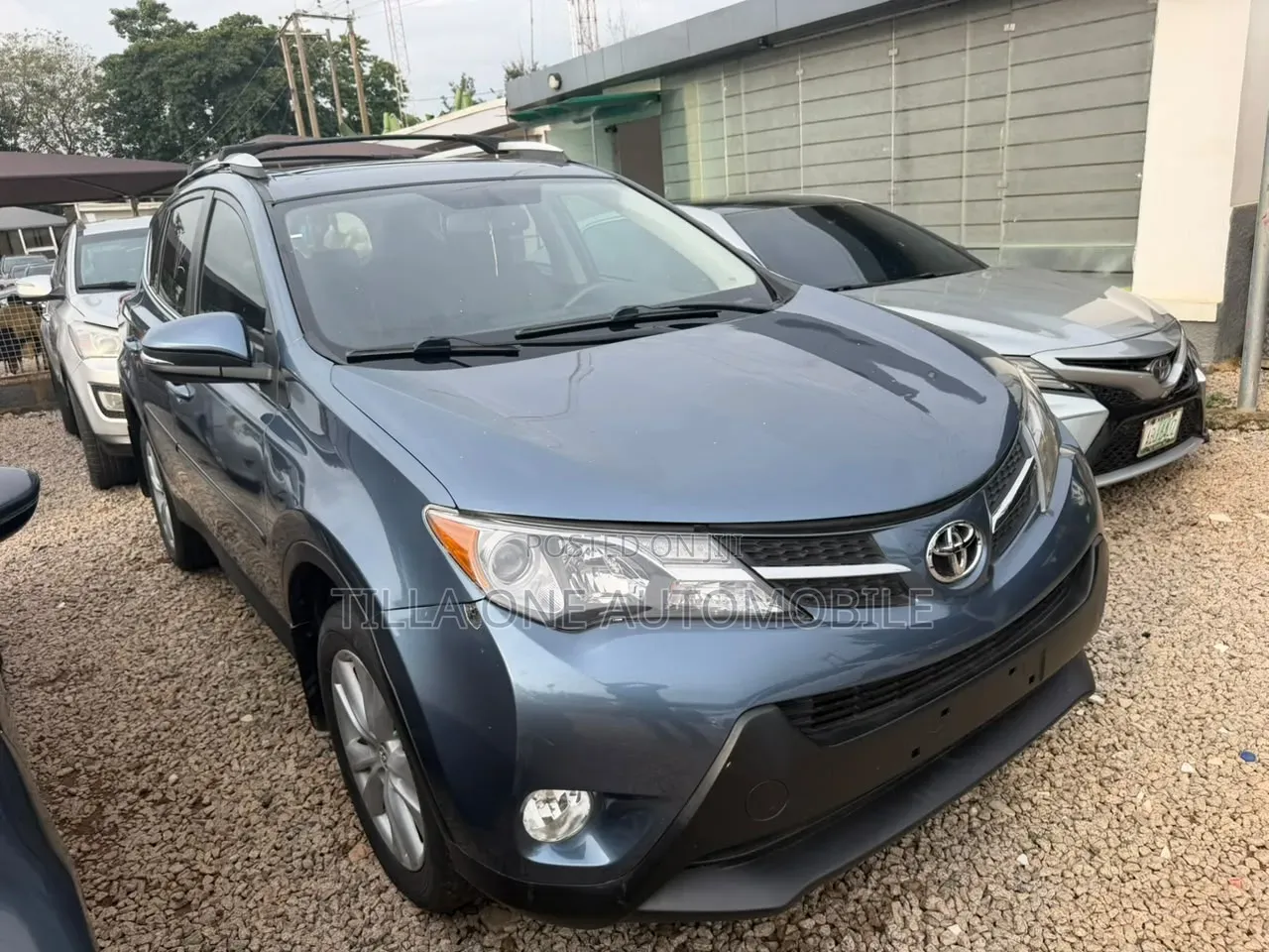 Toyota RAV4 Limited 4dr SUV AWD (2.5L 4cyl 6A) 2014 Blue