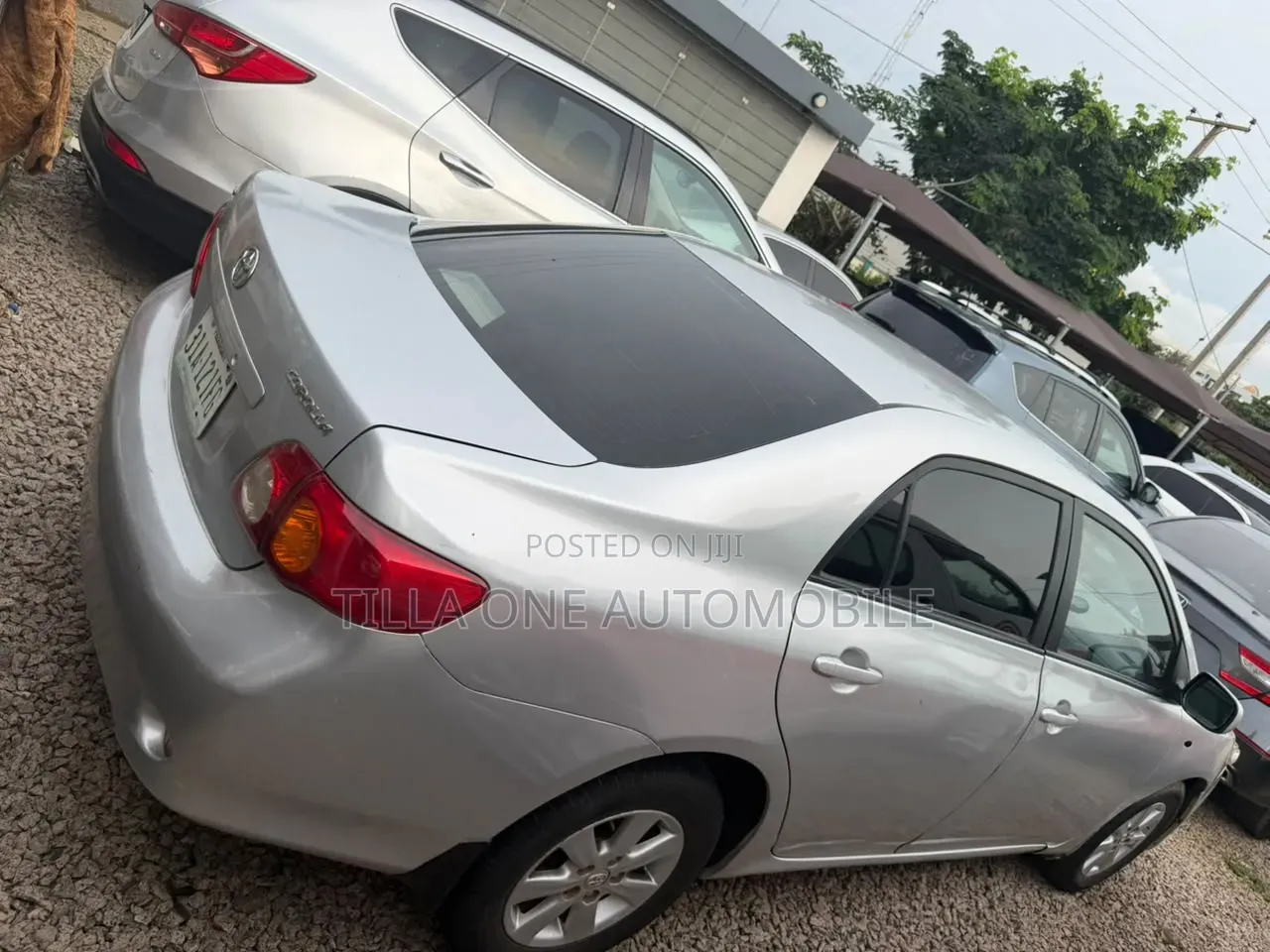 Toyota Corolla LE 4dr Sedan (1.8L 4cyl 4A) 2010 Silver