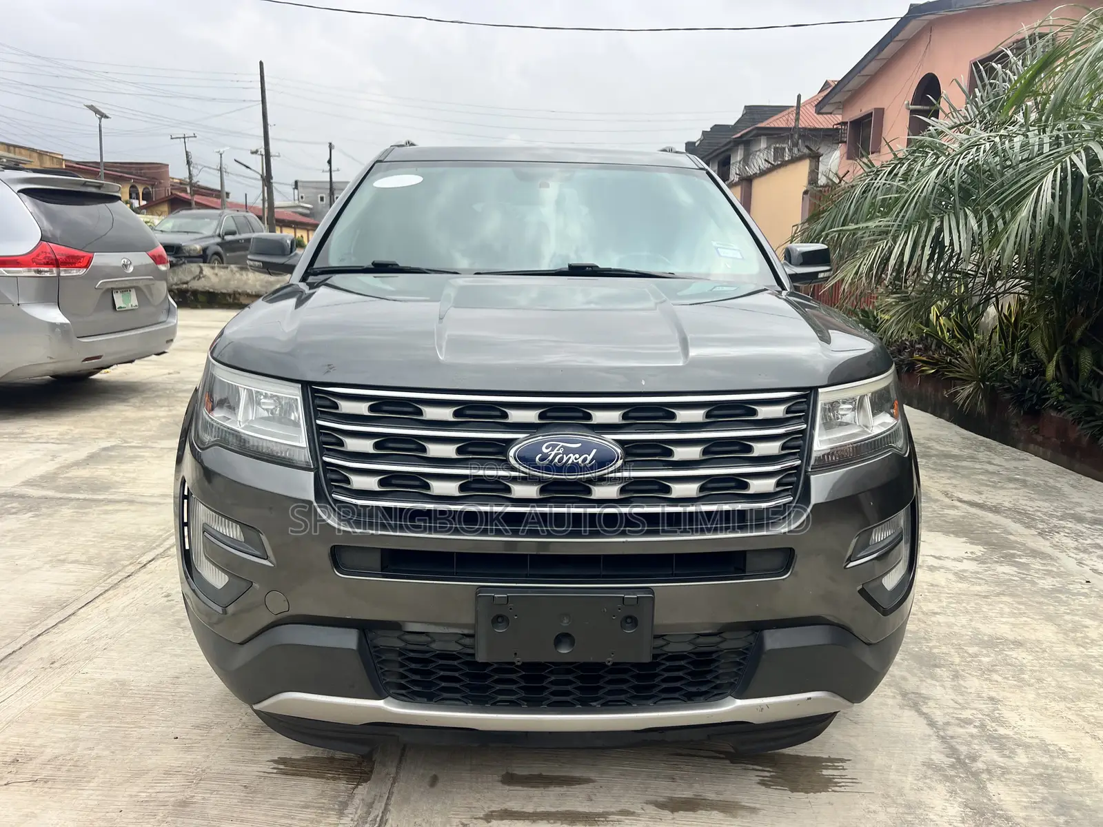 Ford Explorer XLT 4dr 4x4 (2.3L 4cyl 6A) 2017 Gray