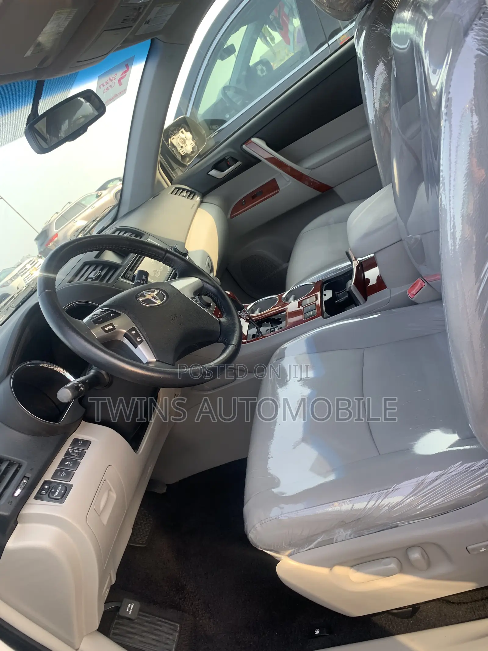 Toyota Highlander Limited 3.5l 4WD 2013 Gray