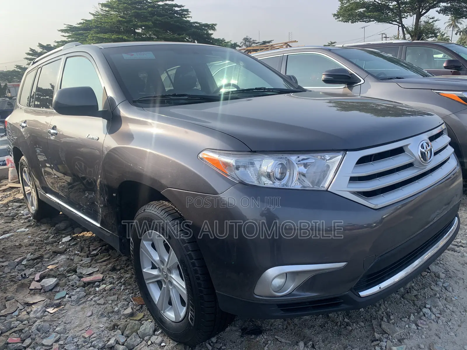 Toyota Highlander Limited 3.5l 4WD 2013 Gray
