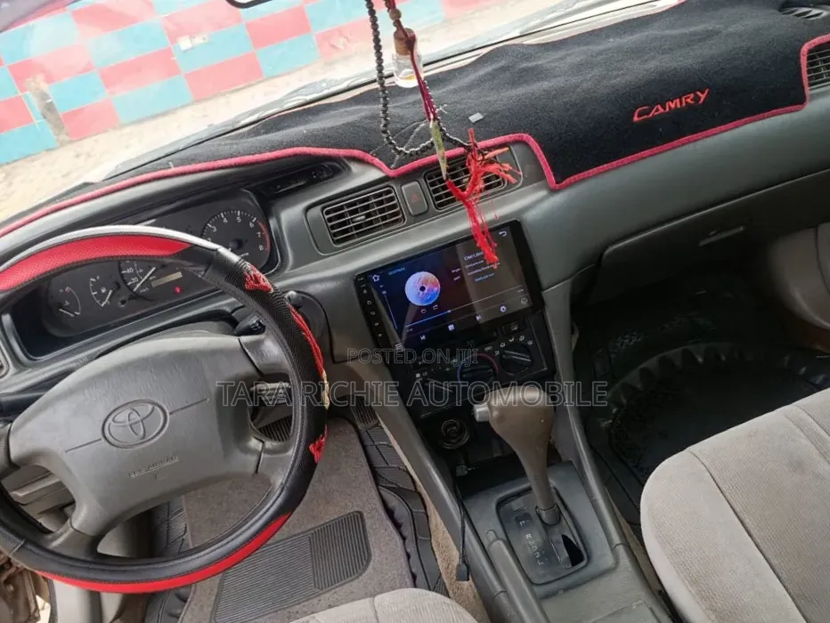 Toyota Camry 2001 Gray