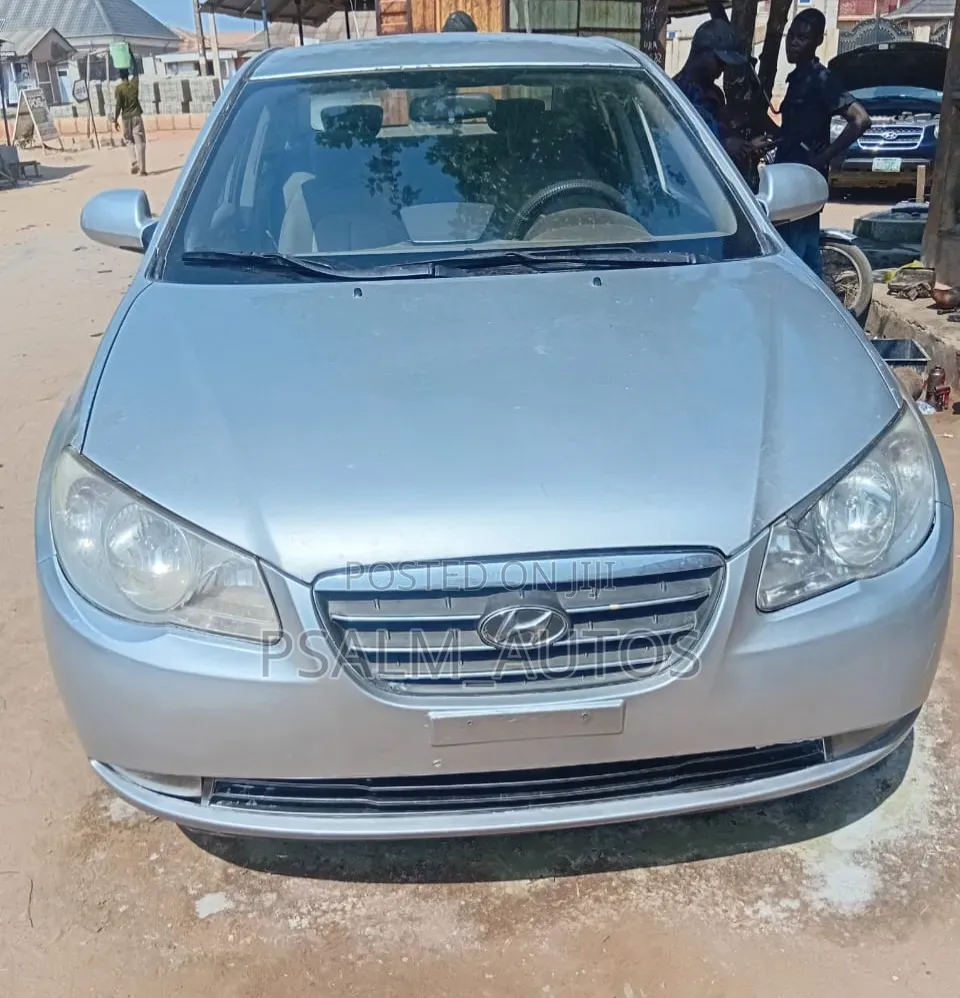 Hyundai Elantra 2008 Silver