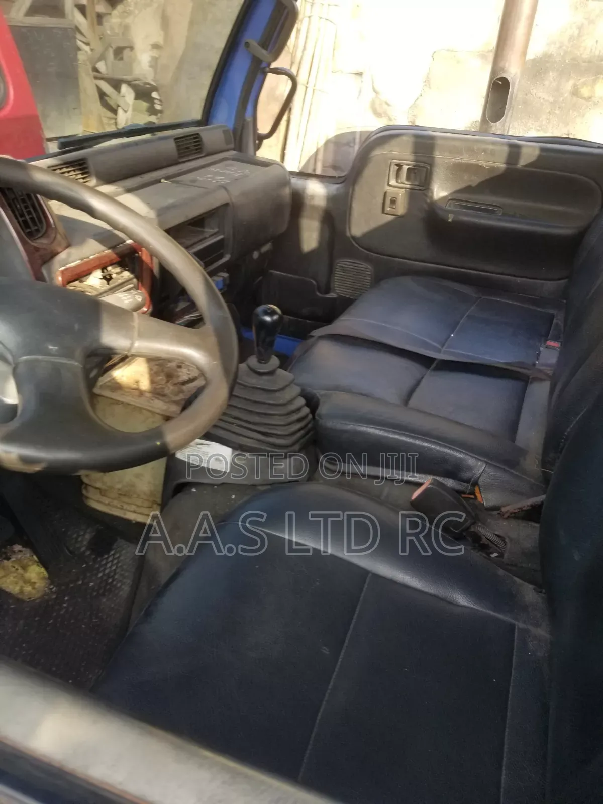 Nissan Cabster Truck