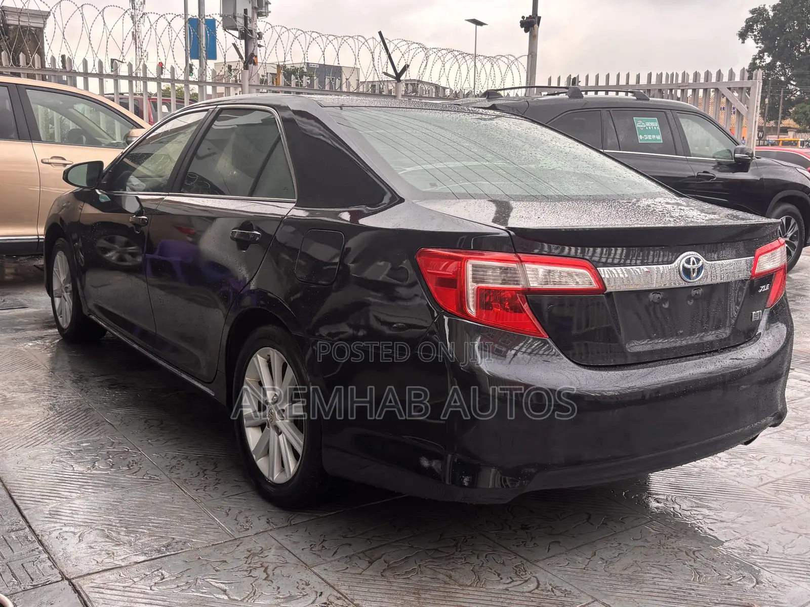 Toyota Camry XLE 4dr Sedan (2.5L 4cyl 6A) 2013 Blue