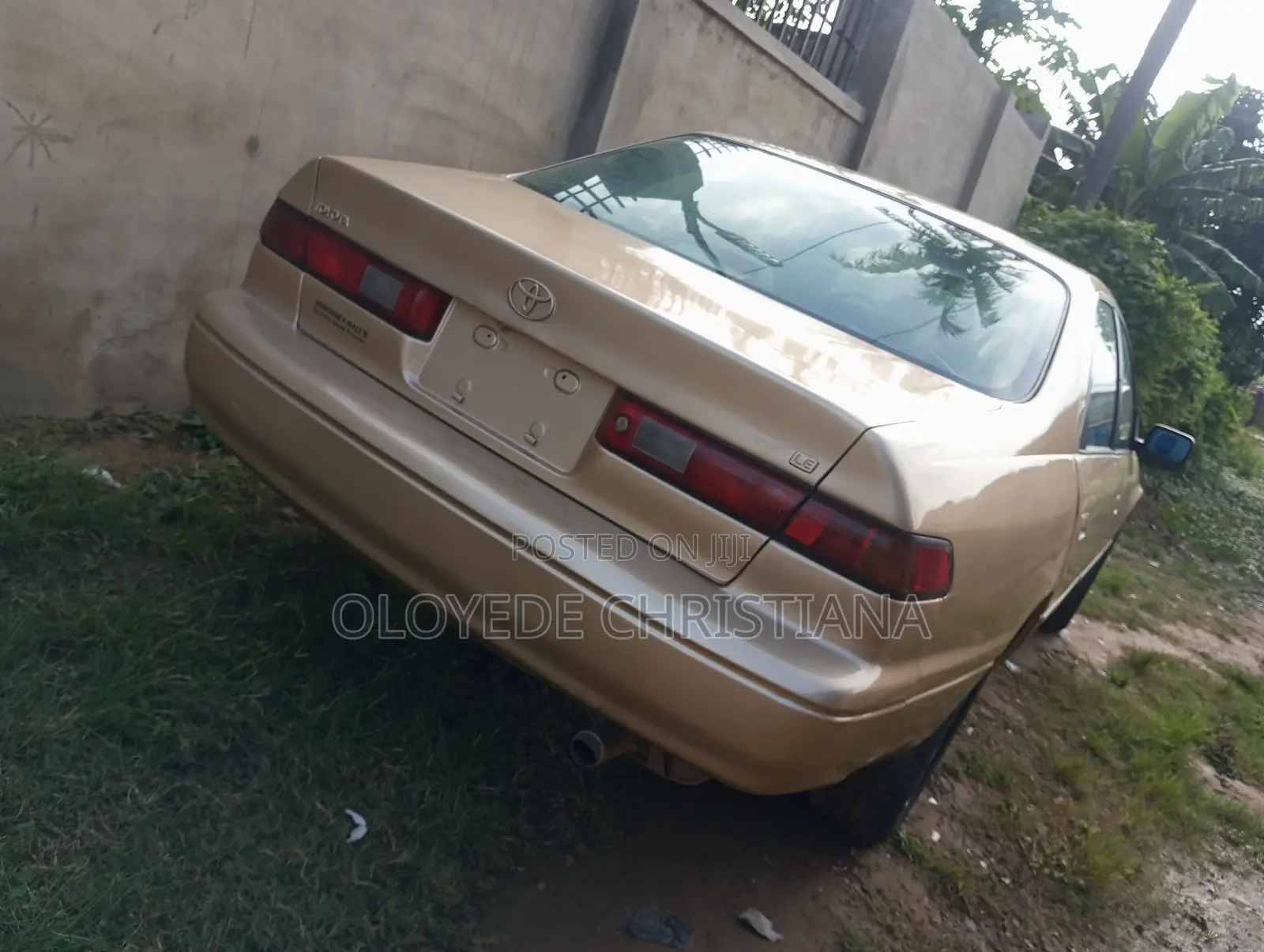 Toyota Camry LE 4dr Sedan (2.2L 4cyl 4A) 2000 Gold