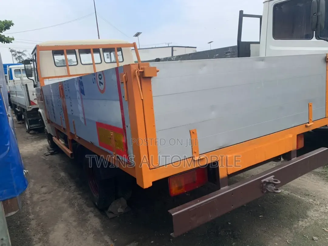 Open Truck Mercedes 608D