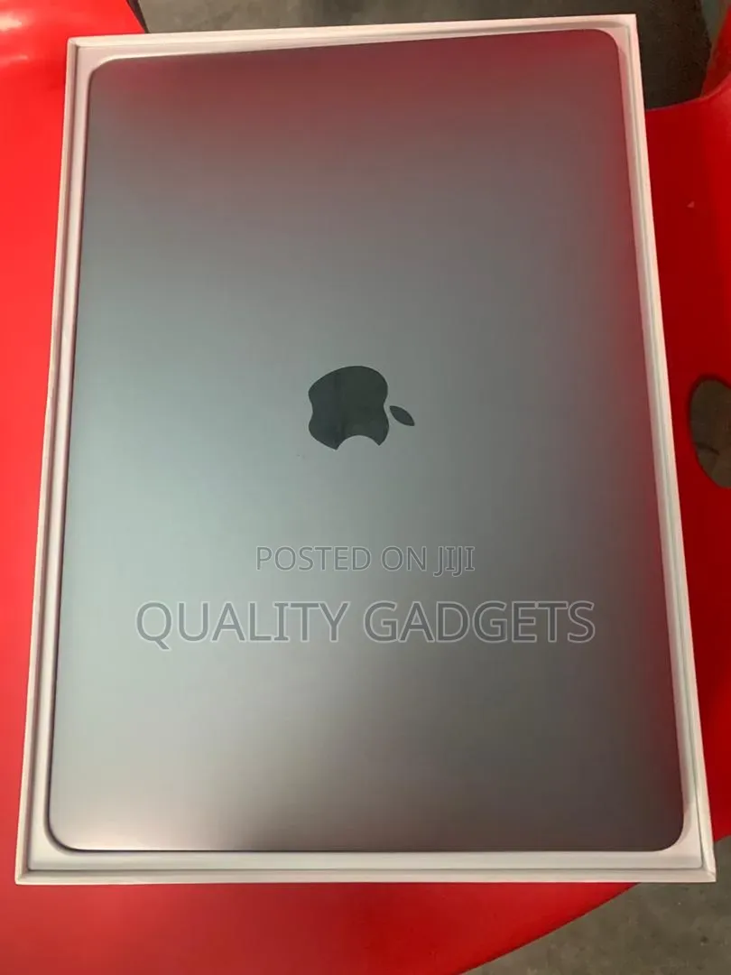 Laptop Apple MacBook Air 2023 M2 16GB Apple M3 SSD 256GB