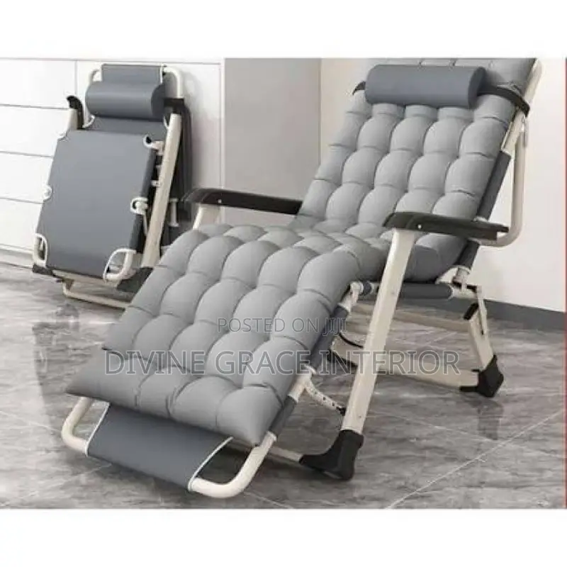 Adjustable Outdoor Chair - Gray