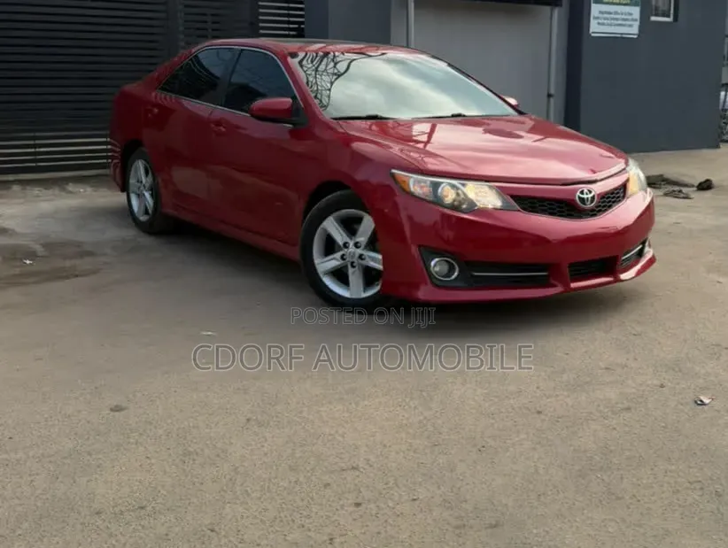 Toyota Camry 2014 Red