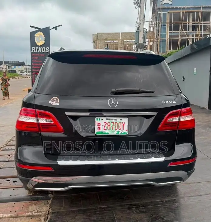 Mercedes-Benz M Class ML350 4MATIC 4dr SUV AWD (3.5L 6cyl 7A) 2015