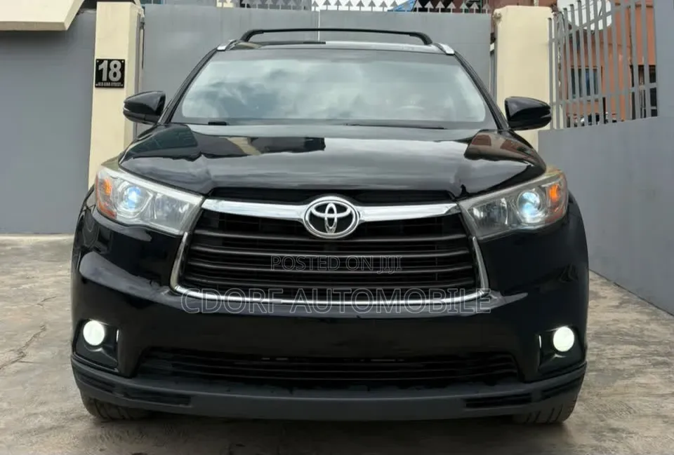 Toyota Highlander 2016 Black